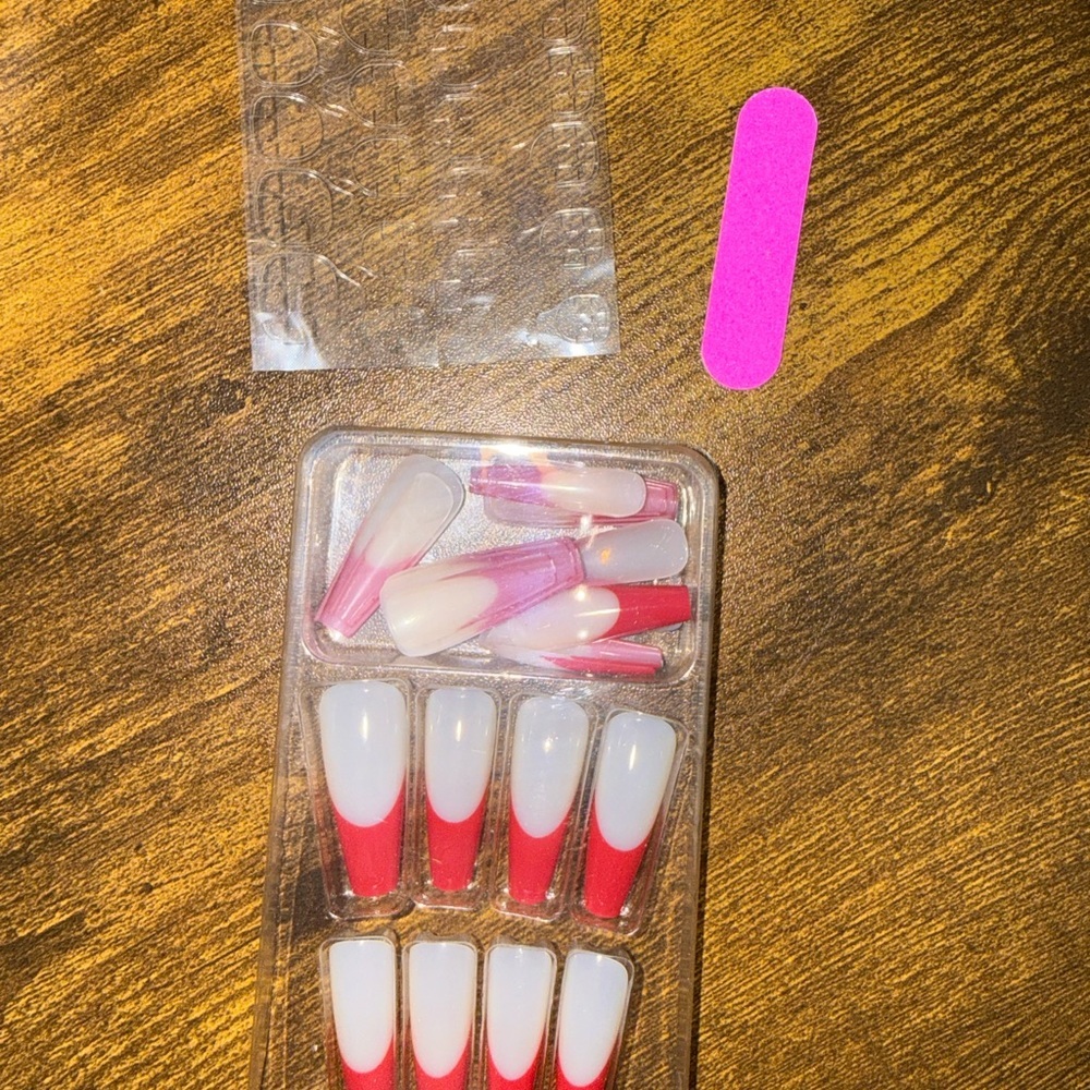 Red French Tip Press on Nails - 24 nails - Picture 2 of 4